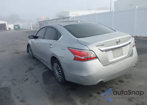 2015 Nissan Altima 2.5/2.5 S/2.5 Sl/2.5 Sv from USA, damaged, VIN 1N4AL3AP2FN888907